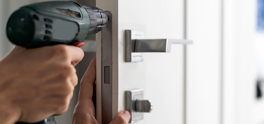 Locksmith For Lock Replacement Near Me in Bakersfield, CA