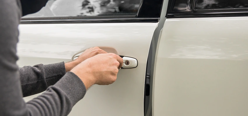 Unlock Car Door Service in Bakersfield, CA